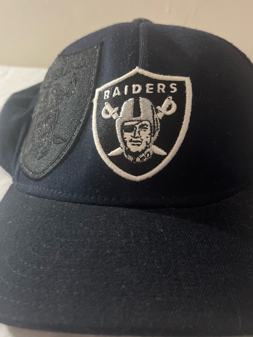 NFL Football Raiders baseball cap Embroidered logo Reebok Onfield Size L/XL